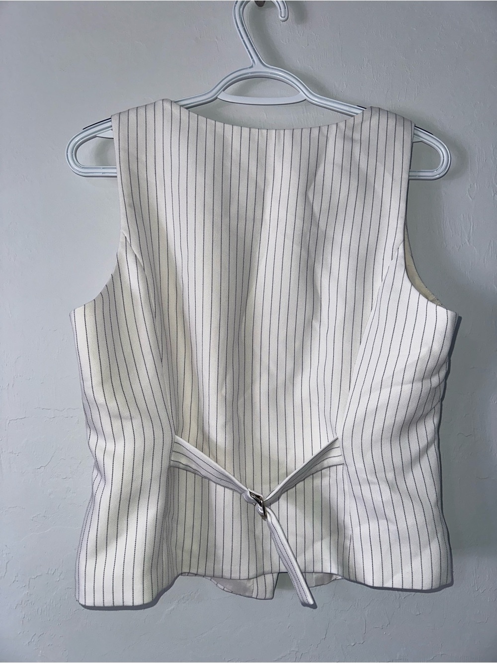 Abercrombie & Fitch White Pinstripe Button-Front Camisole - Picture 3 of 15